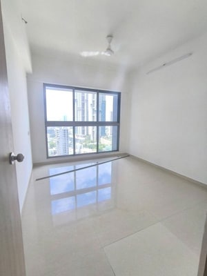2 BHK Apartment For Rent in Raj Infinia, Malad West