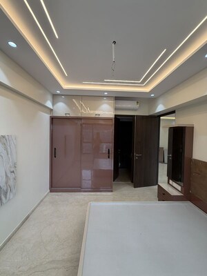 Building Lobby in 2 BHK Apartment at Kalpataru Magnus, Bandra East – for Rent