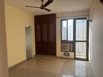 3 BHK + Servant Room 2200 Sq.Ft. Apartment in Unitech Uniworld Gardens 2