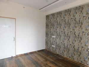 Room in 3 BHK Apartment at Prateek Grand City, Siddharth Vihar – for Rent