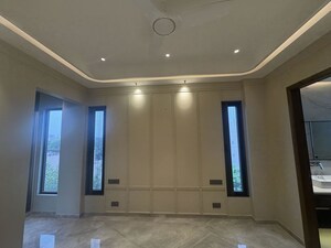 Building Lobby in 3 BHK Builder Floor at Palam Vihar Residents Association, Palam Vihar – for Rent