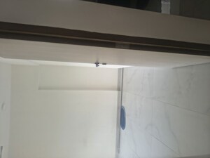 Room in 1 BHK Apartment at Roha Vatika, Kurla East – for Rent