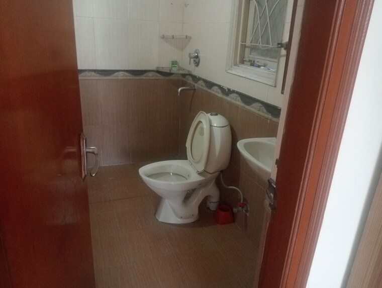 Bathroom, parsvnath-green-ville 3 Bedroom 1665 Sq.Ft. Apartment In Sector 48 Gurgaon 10625750