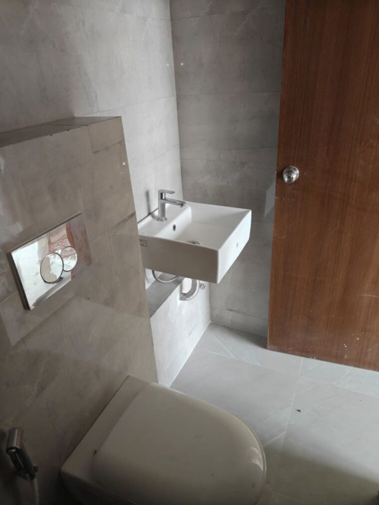 Bathroom, siddha-sky 2 Bedroom 685 Sq.Ft. Apartment In Sion Mumbai 10625776