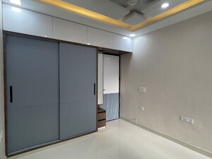 Room in 3 BHK Independent House at Sector 23 Dwarka – for Rent