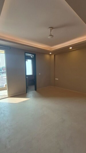 Room in 3 BHK Builder Floor at Palam Vihar Residents Association, Palam Vihar – for Rent