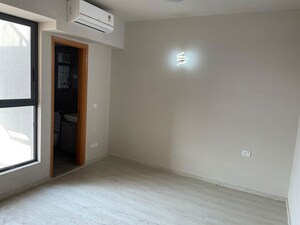 Room in 3 BHK Apartment at M3M Heights, Sector 65 – for Rent