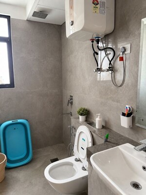 Bathroom in 3 BHK Apartment at M3M Heights, Sector 65 – for Rent