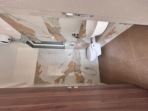 Team Area in 2 BHK Apartment at Sahakar Vista, Dahisar East – for Sale