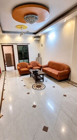 3 BHK Builder Floor For Rent in Naraina