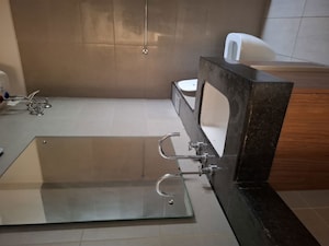 Furnished Amenities in 4 BHK Apartment at Ireo Victory Valley, Sector 67 – for Sale