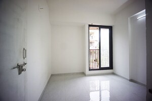Room in 2 BHK Apartment at Maninagar East – for Sale