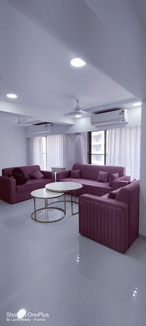 Living Room in 5 BHK Apartment at Dadar West – for Rent