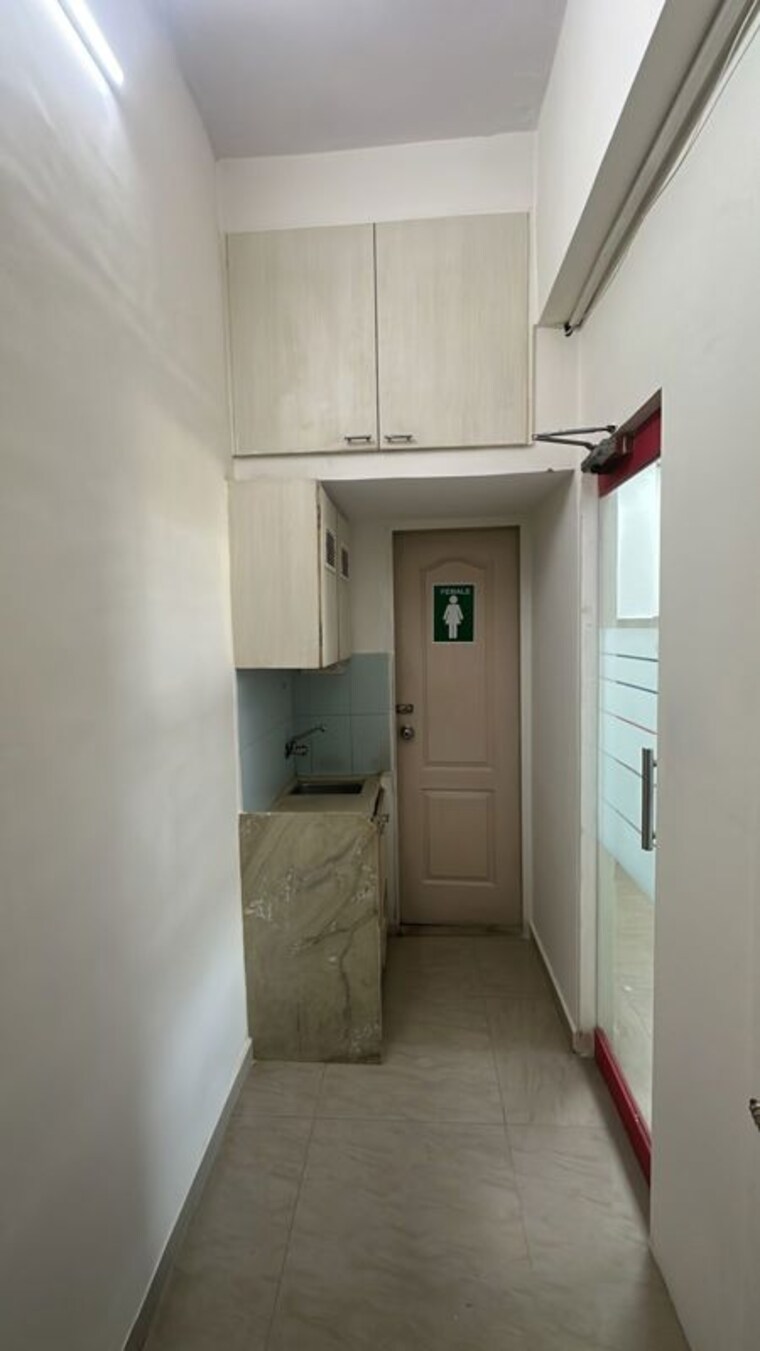 Bathroom, kemp-plaza Commercial Office Space 240 Sq.Ft. In Malad West Mumbai 10625834