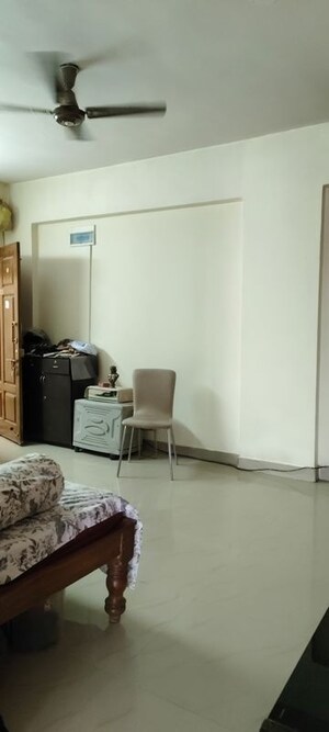 Living Room in 2 BHK Apartment at Temple Tree Apartment, Halasuru – for Rent