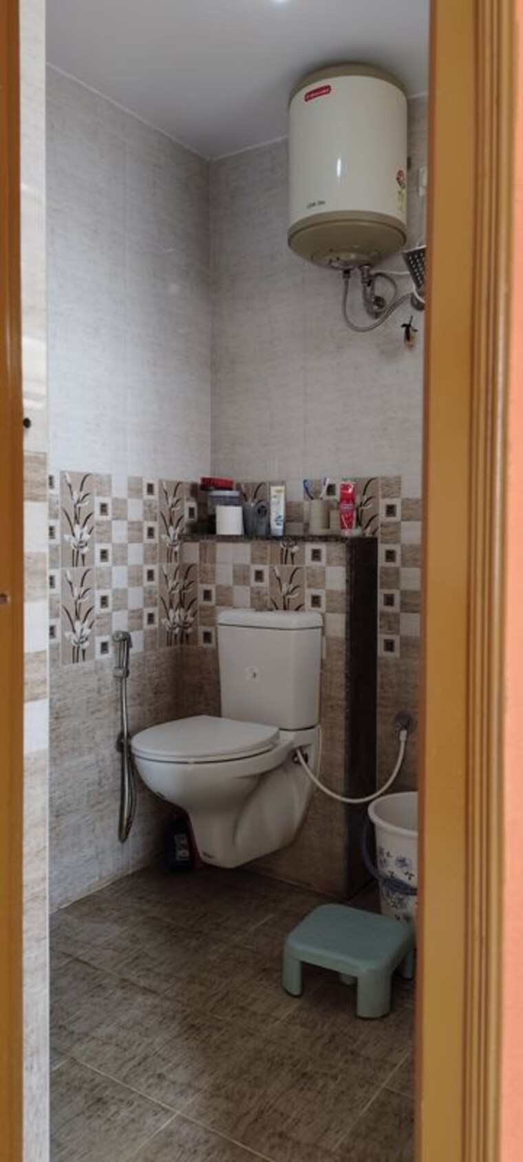 Bathroom, temple-tree-apartment 2 Bedroom 1200 Sq.Ft. Apartment In Halasuru Bangalore 10625829