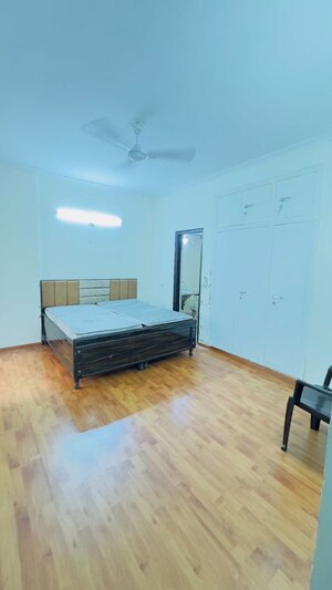 Bedroom in 3.5 BHK Apartment at Aims Golf City, Sector 75 – for Sale