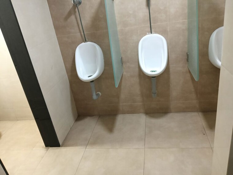 Bathroom, chembur Commercial Office Space 3042 Sq.Ft. In Chembur Mumbai 10625823