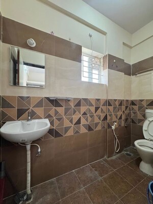 Bathroom in 1 BHK Builder Floor at Indiranagar – for Rent
