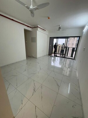 Room in 2 BHK Apartment at Mahindra Nestalgia, Pimpri – for Rent