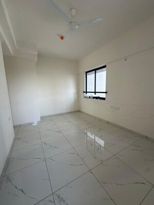 Room in 2 BHK Apartment at Mahindra Nestalgia, Pimpri – for Rent