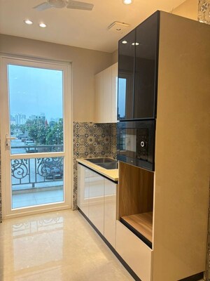 Room in 4 BHK Builder Floor at Woodview Residences, Sector 89 – for Sale