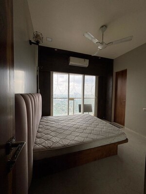 Bedroom in 2 BHK Apartment at JP Decks, Goregaon East – for Rent