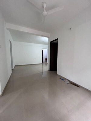 Room in 3 BHK Apartment at Ujwal Nagar – for Rent