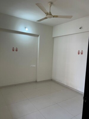 Room in 1 BHK Apartment at Avni 2 CHS, Mohammadwadi – for Rent
