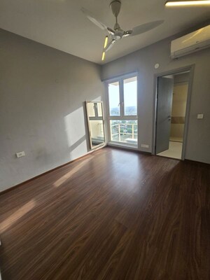 Room in 2 BHK Apartment at M3M Marina, Sector 68 – for Sale