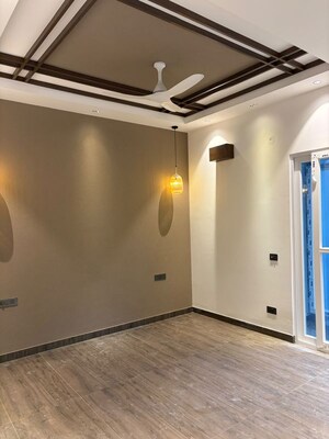 Building Lobby in 4 BHK Villa at Johri – for Sale