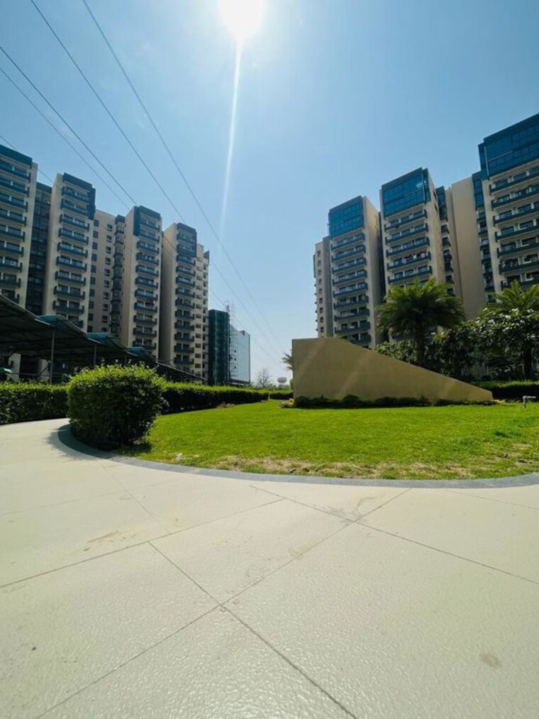 Exterior View, awas-vikas-flat 5 Bedroom 5200 Sq.Ft. Penthouse In Vrindavan Yojna Lucknow 10625886
