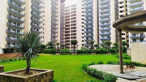 5 BHK Penthouse – Exterior View View at Awas Vikas Flat, Vrindavan Yojna - for Sale