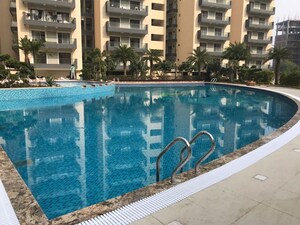 Swimming Pool in 5 BHK Penthouse at Awas Vikas Flat, Vrindavan Yojna – for Sale
