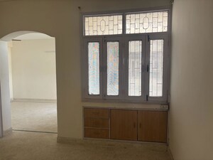 Room in 3 BHK Builder Floor at Sector 22 – for Rent
