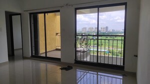 Room in 2 BHK Apartment at Shapoorji Pallonji Joyville Hinjewadi, Hinjewadi – for Rent