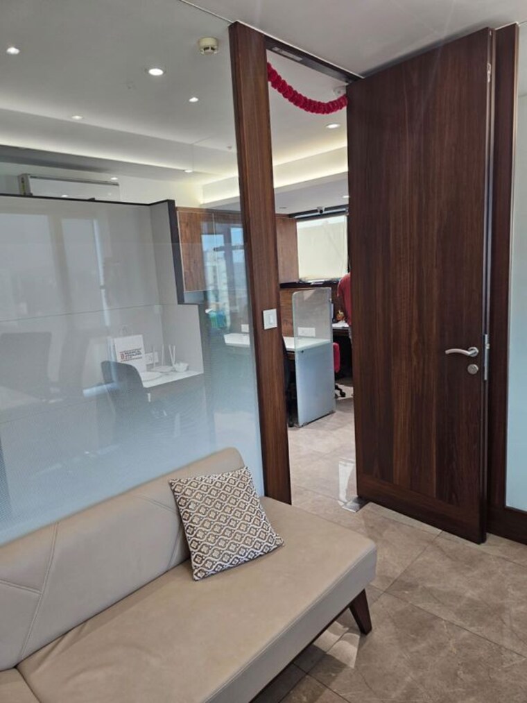 undefined, chembur Commercial Office Space 761 Sq.Ft. In Chembur Mumbai 10625906