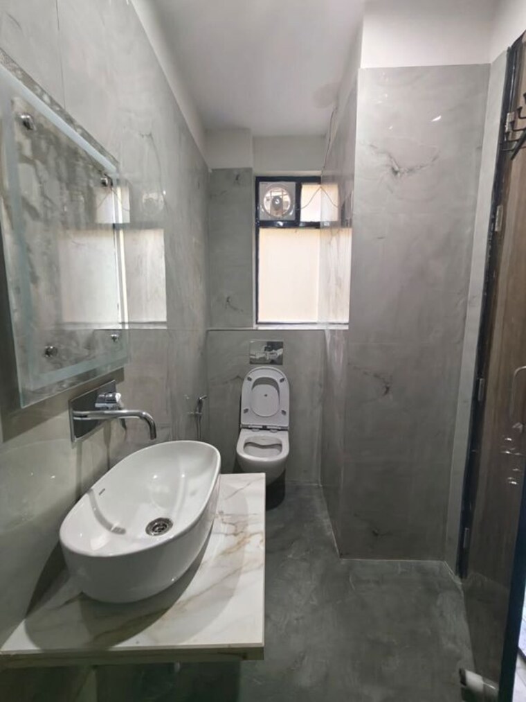 Bathroom, sector 55 1 RK 252 Sq.Ft. Builder Floor In Sector 55 Gurgaon 10625954