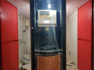 Furnished Amenities in 1 BHK Apartment at Lake Palace, Powai – for Rent