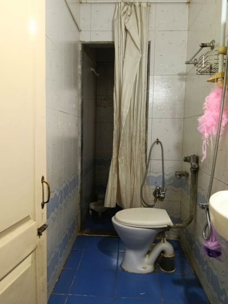 Bathroom, panchvati-chs-powai 2 Bedroom 900 Sq.Ft. Apartment In Powai Mumbai 10625966