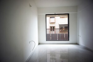 Room in 2 BHK Apartment at Maninagar East – for Sale