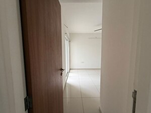 Bathroom in 1 BHK Apartment at Horizon Height, Kasarvadavali – for Rent