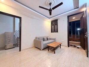 1 BHK Builder Floor For Rent in Sector 57