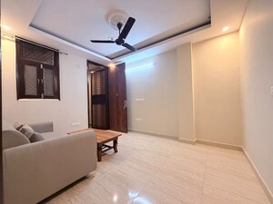Room in 1 BHK Builder Floor at Sector 57 – for Rent