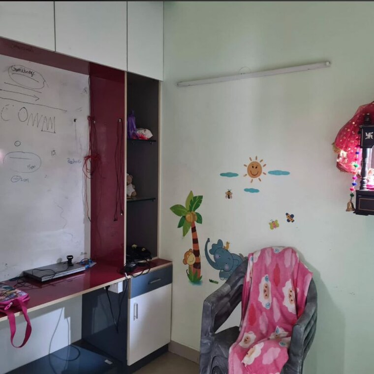 Bedroom, emaar-mgf-emerald-hills 3 Bedroom 1360 Sq.Ft. Apartment In Sector 65 Gurgaon 10626045