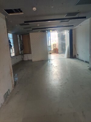  Showroom For Rent in Andrews Ganj