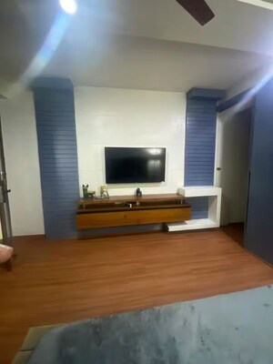 Furnished Amenities in 3 BHK Apartment at KLJ Greens, Sector 77 – for Sale