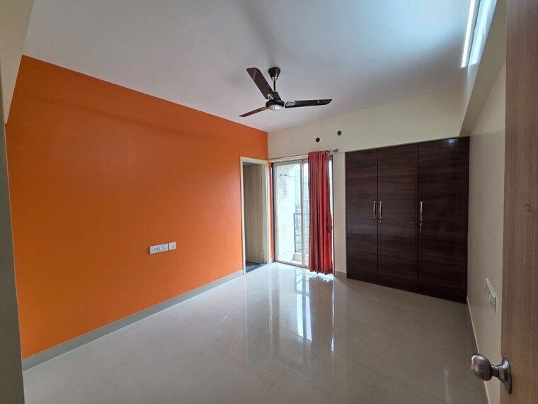 Room, db-parkwoods 3 Bedroom 1000 Sq.Ft. Apartment In Kasarvadavali Thane 10626024