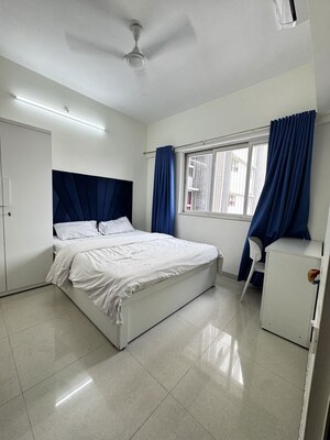 Bedroom in 1 BHK Apartment at Omkar Signet, Malad East – for Rent