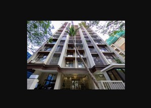 1.5 BHK Apartment For Sale in Platinum Apartment, Andheri West